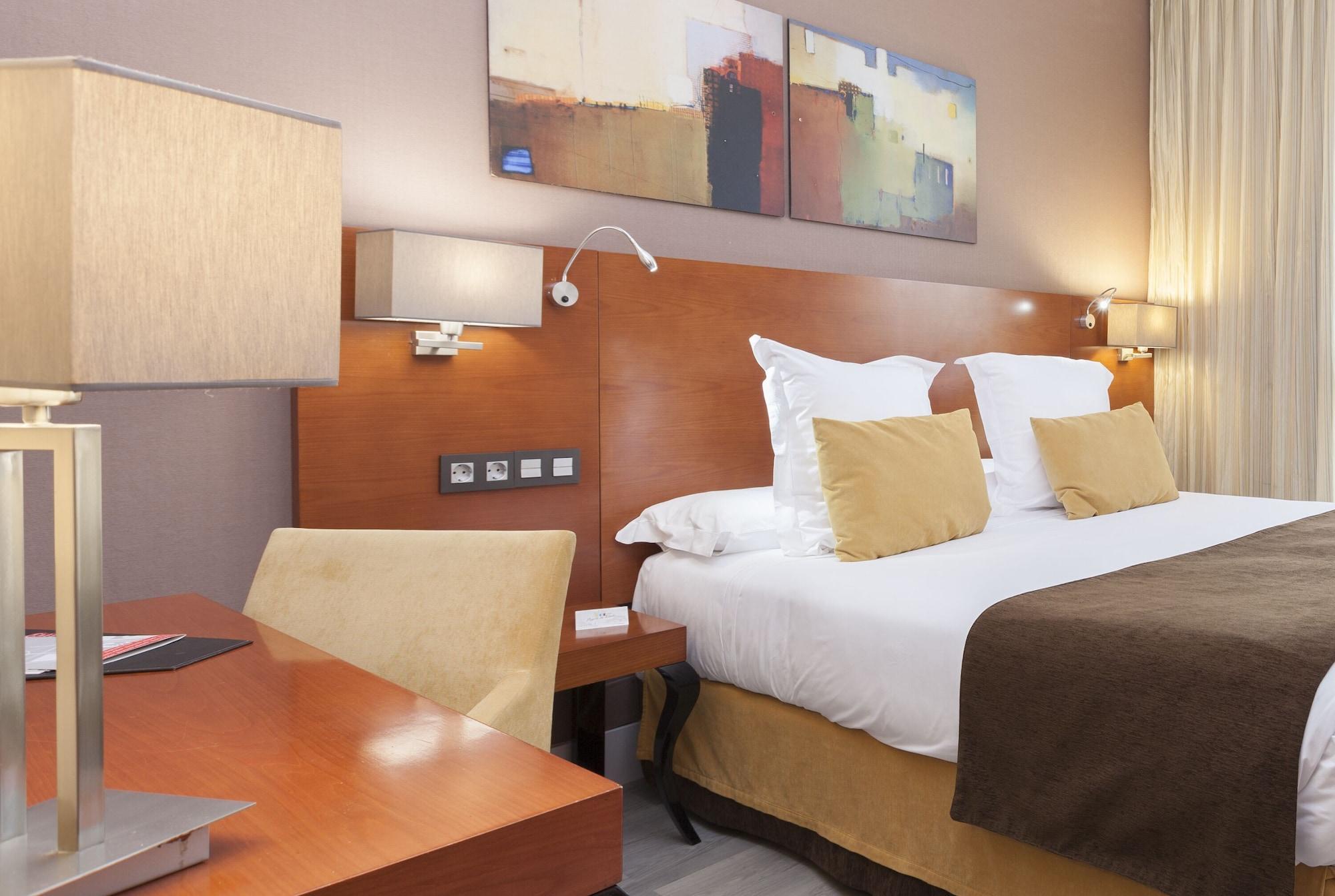 Hotel Puerta De Toledo Madrid Extérieur photo