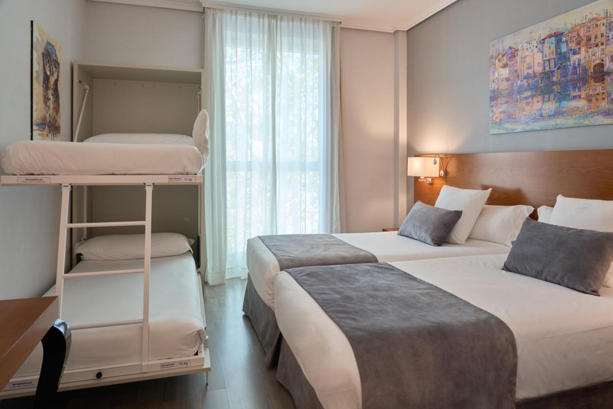 Hotel Puerta De Toledo Madrid Extérieur photo