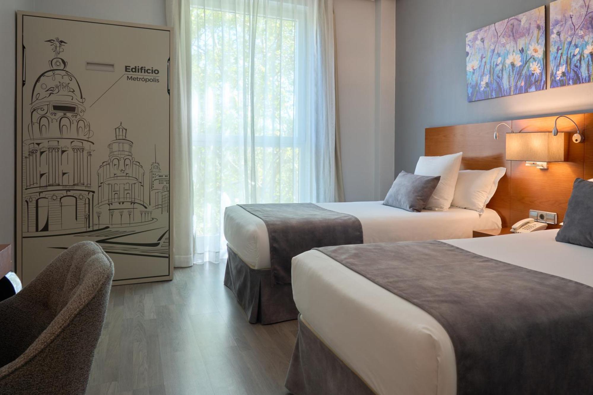 Hotel Puerta De Toledo Madrid Extérieur photo