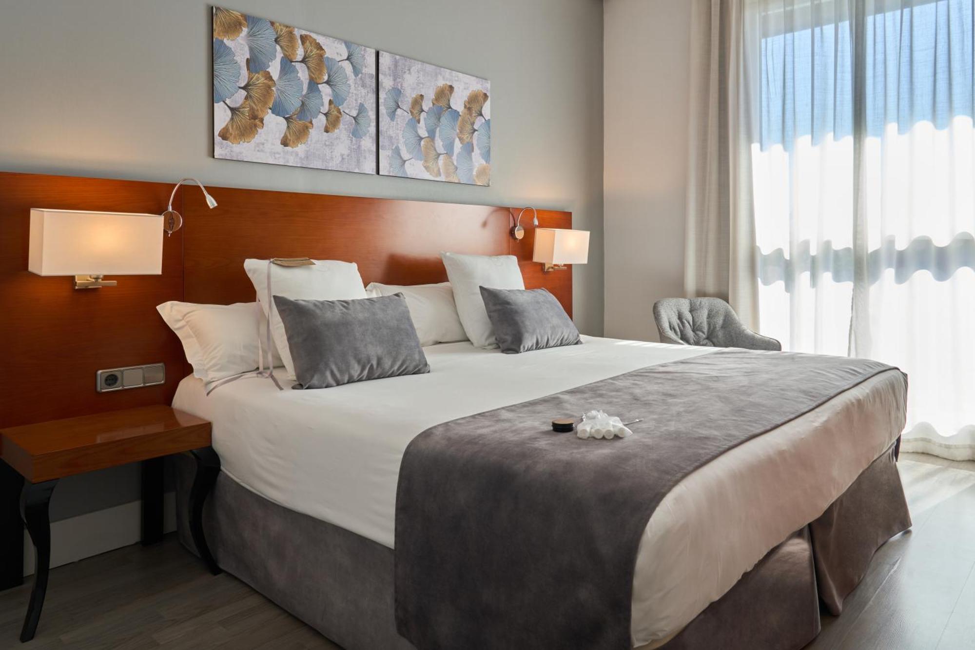 Hotel Puerta De Toledo Madrid Extérieur photo