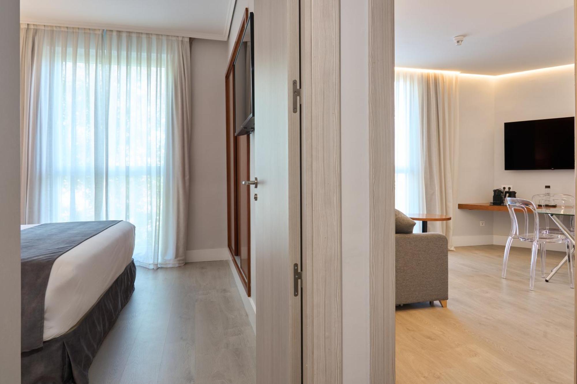 Hotel Puerta De Toledo Madrid Extérieur photo