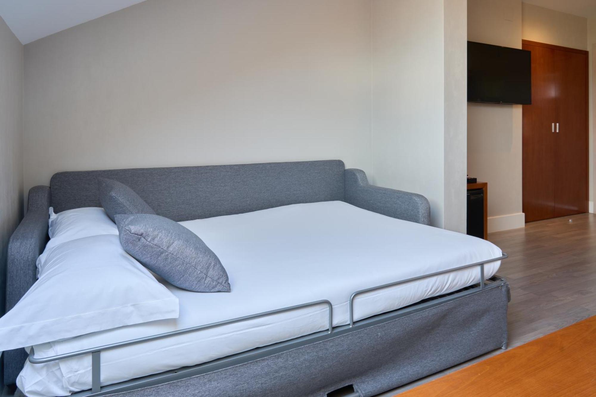 Hotel Puerta De Toledo Madrid Extérieur photo