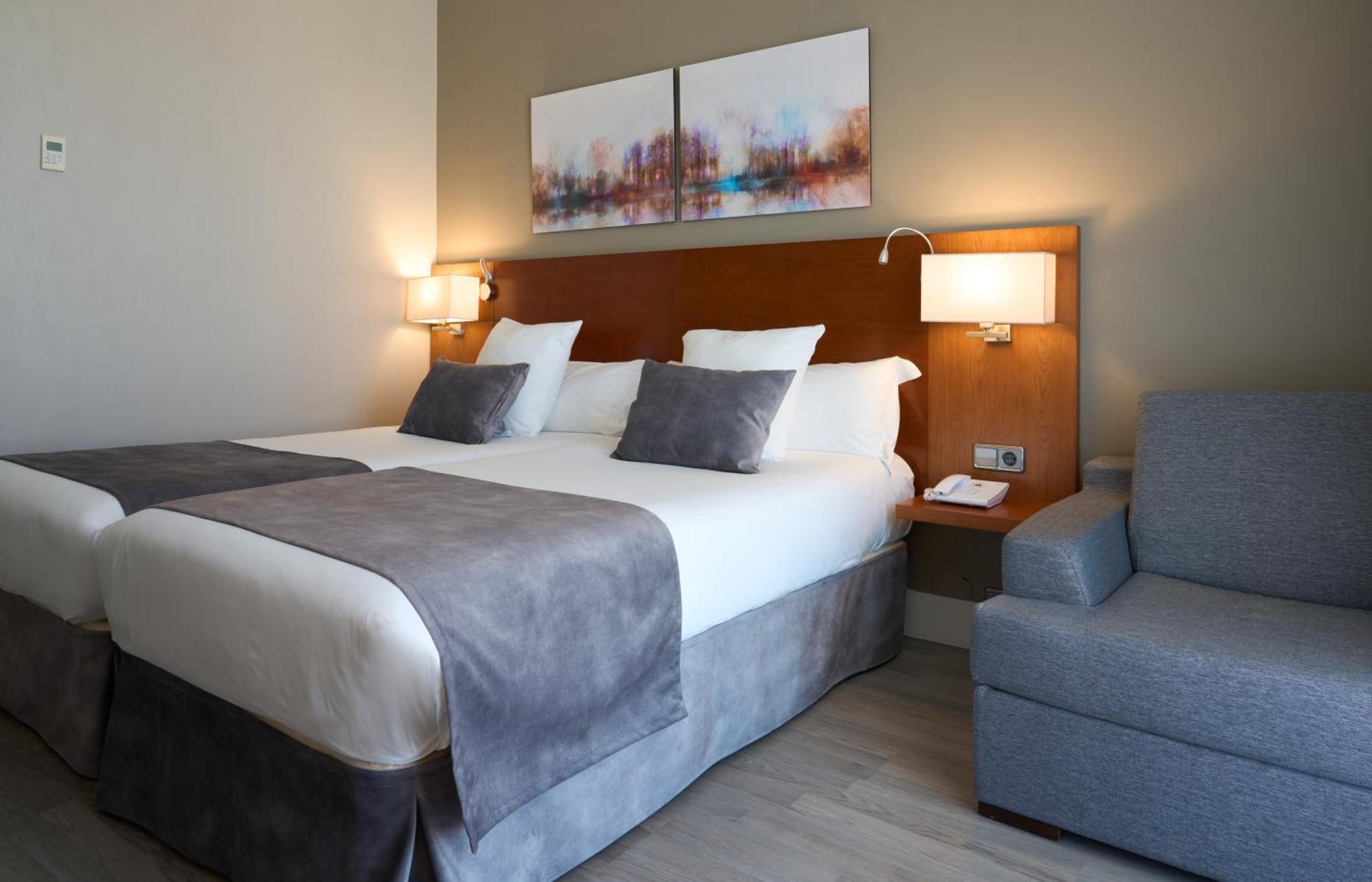 Hotel Puerta De Toledo Madrid Extérieur photo