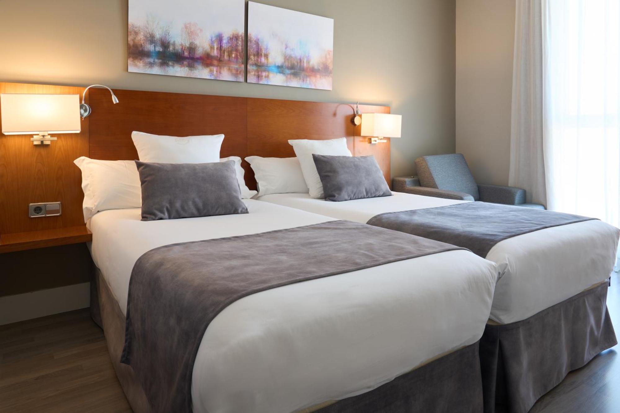 Hotel Puerta De Toledo Madrid Extérieur photo