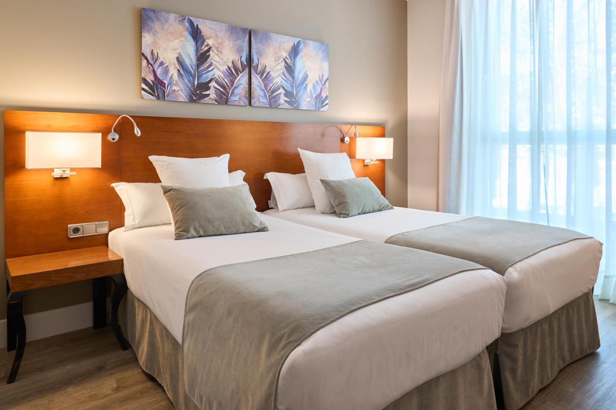 Hotel Puerta De Toledo Madrid Extérieur photo
