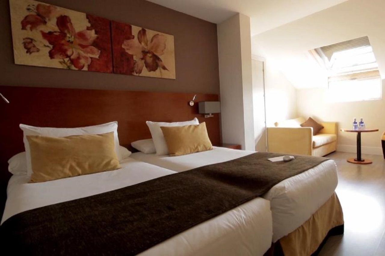 Hotel Puerta De Toledo Madrid Extérieur photo